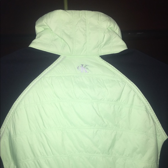 Calvin Klein zip up - Picture 2 of 3